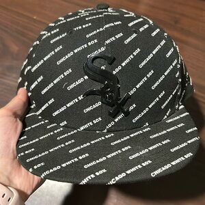 Men’s New Era Chicago White Sox hat!